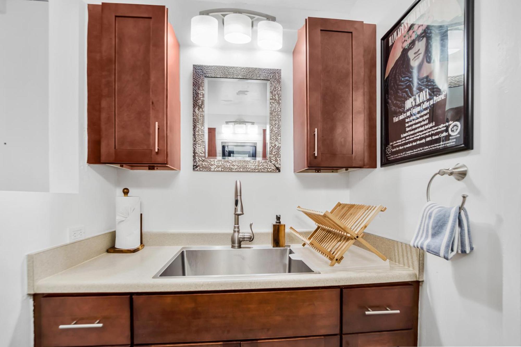 Downtown Hawaiian Paradise Condo With Hot Tub, Pool & Beach - Kona Islander Inn Каилуа-Кона Экстерьер фото