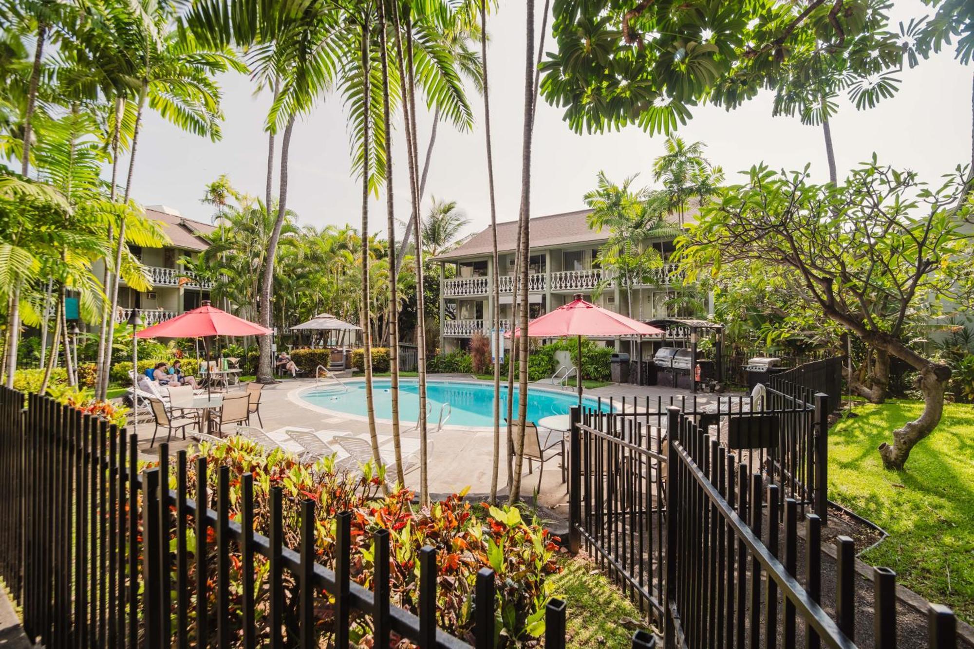Downtown Hawaiian Paradise Condo With Hot Tub, Pool & Beach - Kona Islander Inn Каилуа-Кона Экстерьер фото